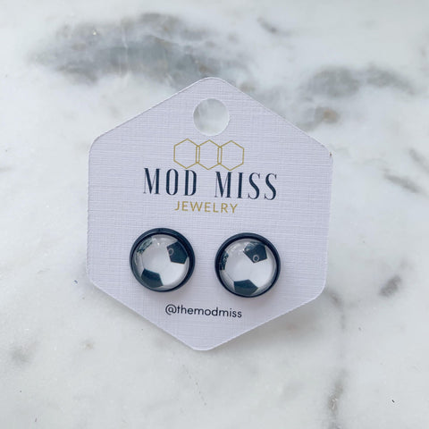 Cam Stud Earring "Soccer Ball"