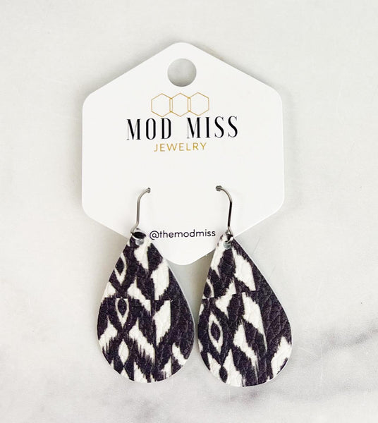 Leather Teardrop Earring "Aztec"