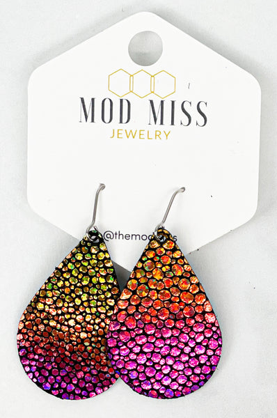 Leather Teardrop Earring "Stingray Rainbow"