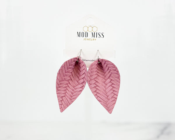Leather Petal Earring "Weaved Rose Pink"