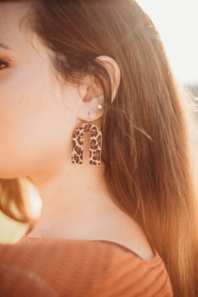 Cork+Leather Arch Earring "Leopard Gold Specs"