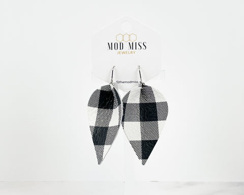 Leather Petal Earring "Buffalo Plaid White "