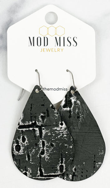 Leather Teardrop Earring "Wildwood Gray"