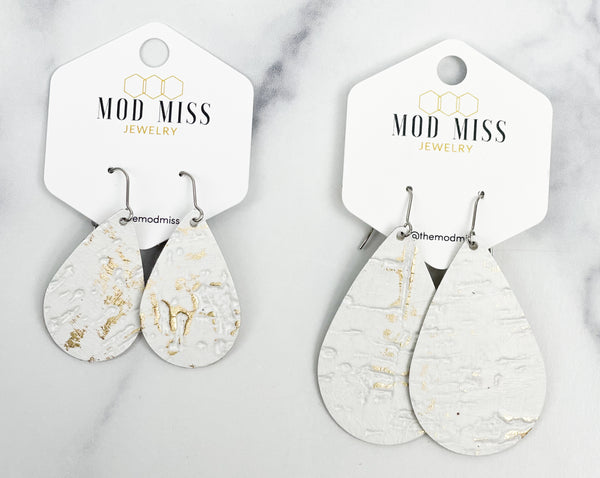 Leather Teardrop Earring "Wildwood White"