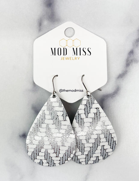 Leather Teardrop Earring "Chevron Gray & White"